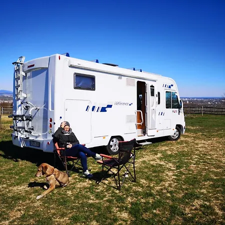 Campingplads Atana Camper Lakoauto