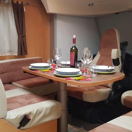 Atana Camper Lakoauto * Siófok